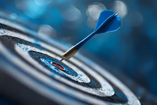 月亮下的人什么含义